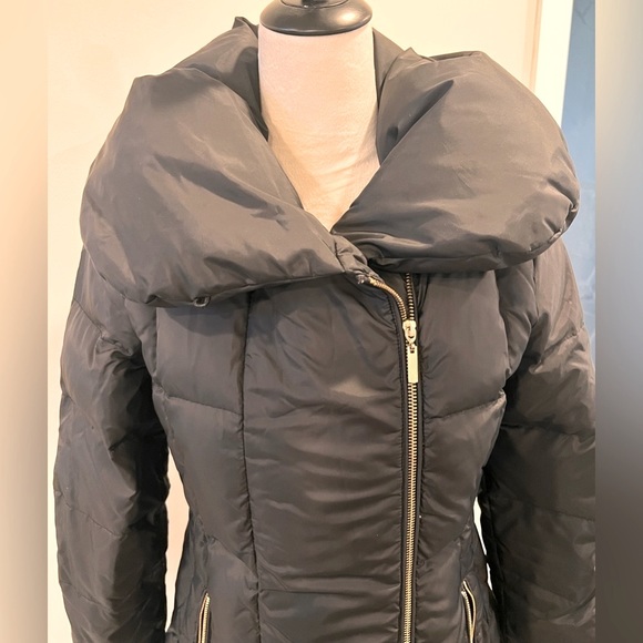 Cole Haan Asymmetrical Pillow Collar Puffer Jacket - Picture 7 of 9